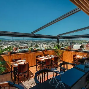 **** Otel Urban Boutique Gürcistan